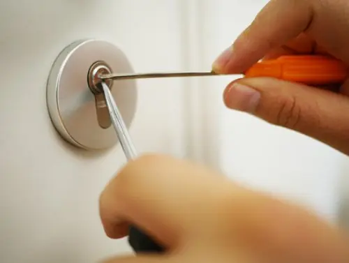 Residential-Broken-Key-Extraction--in-Cortez-Florida-residential-broken-key-extraction-cortez-florida.jpg-image